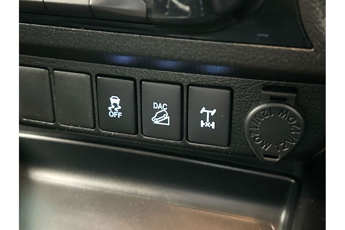 2017 Toyota Hilux SR5 GUN126R 4X4
