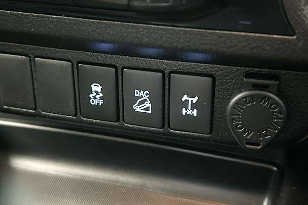 2017 Toyota Hilux SR5 GUN126R 4X4