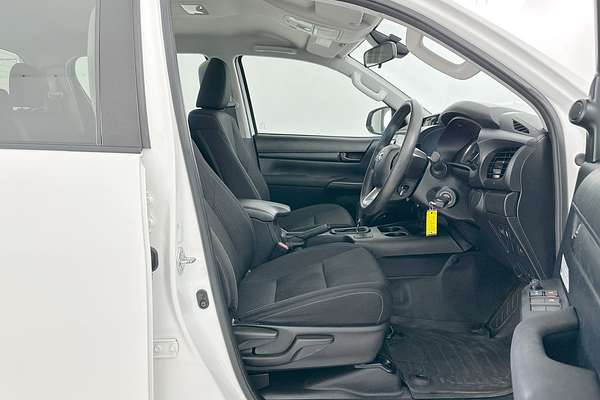 2022 Toyota Hilux SR GUN126R