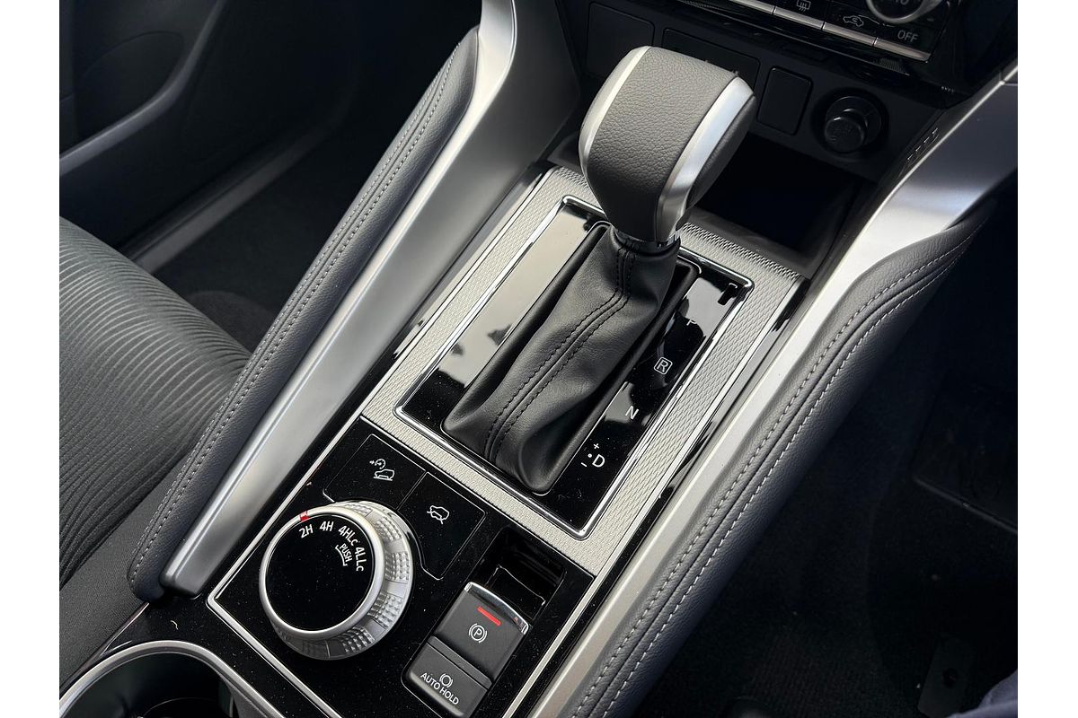 2025 Mitsubishi Pajero Sport GLX QG