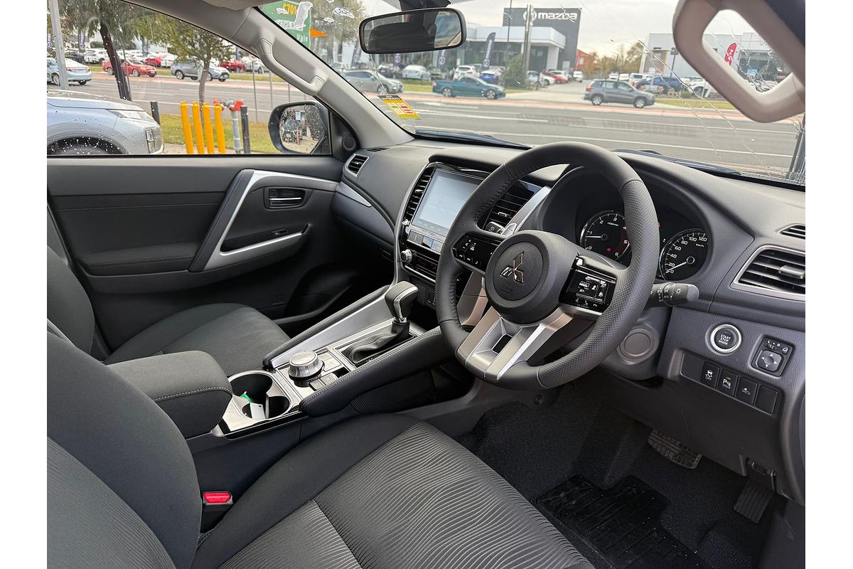 2025 Mitsubishi Pajero Sport GLX QG