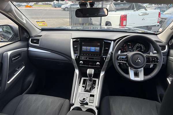 2025 Mitsubishi Pajero Sport GLX QG