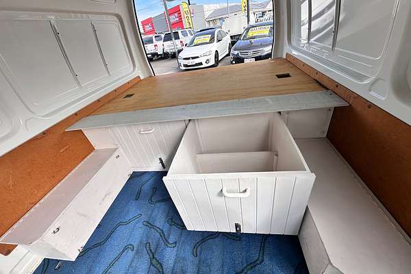 2014 Toyota HIACE  TRH221R