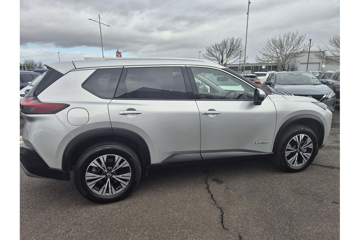 2023 Nissan X-TRAIL ST-L e-POWER T33