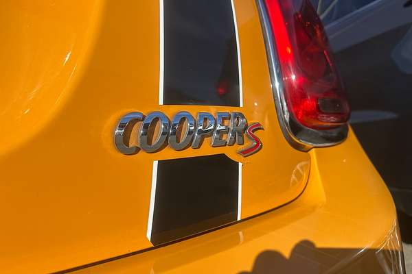 2014 MINI Coupe Cooper S R58