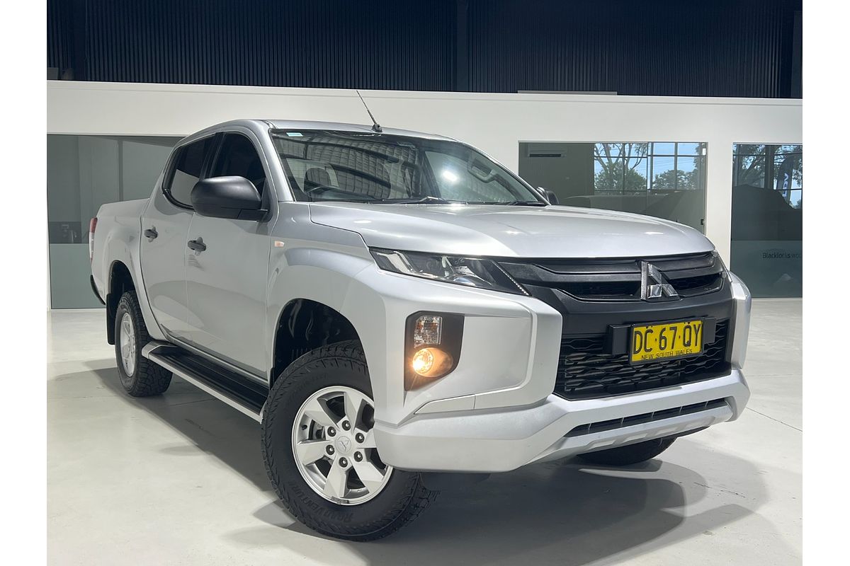 2022 Mitsubishi Triton GLX+ MR 4X4
