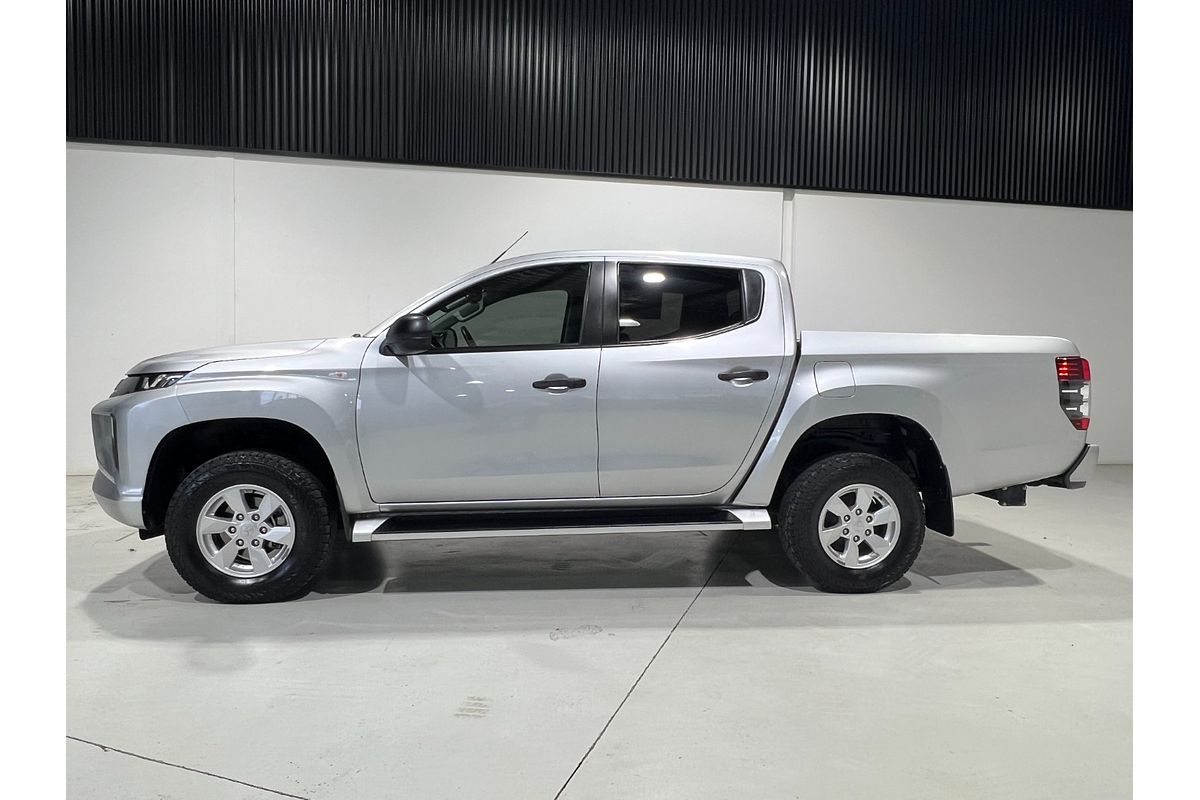 2022 Mitsubishi Triton GLX+ MR 4X4