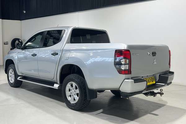 2022 Mitsubishi Triton GLX+ MR 4X4