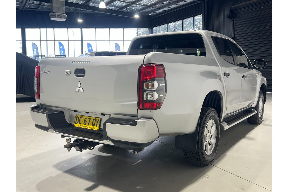2022 Mitsubishi Triton GLX+ MR 4X4