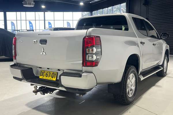 2022 Mitsubishi Triton GLX+ MR 4X4