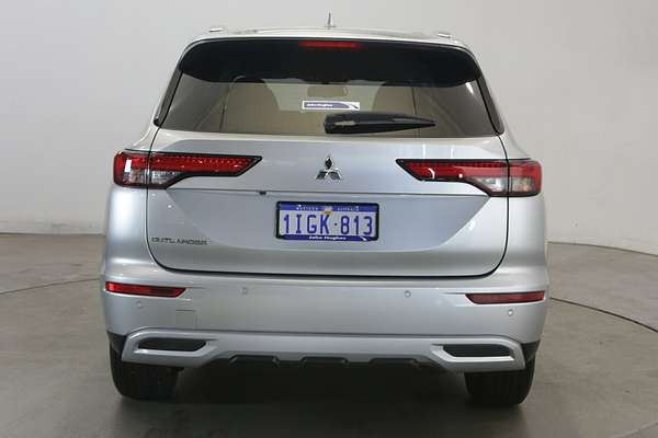2024 Mitsubishi Outlander LS ZM