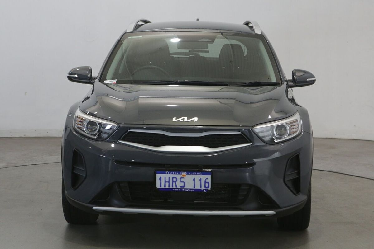 2024 Mitsubishi Outlander LS ZM