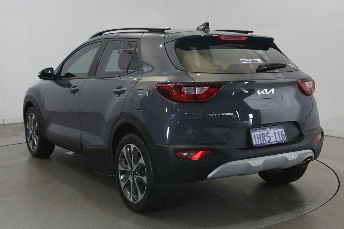 2024 Mitsubishi Outlander LS ZM