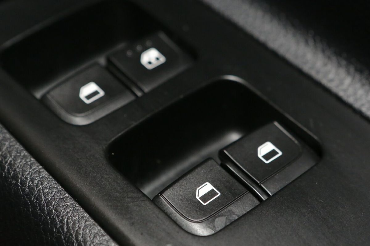 2024 Mitsubishi Outlander LS ZM