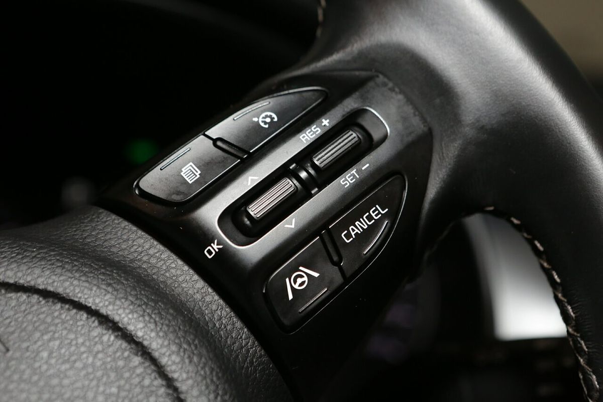 2024 Mitsubishi Outlander LS ZM