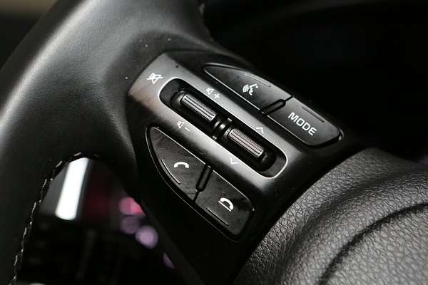 2024 Mitsubishi Outlander LS ZM
