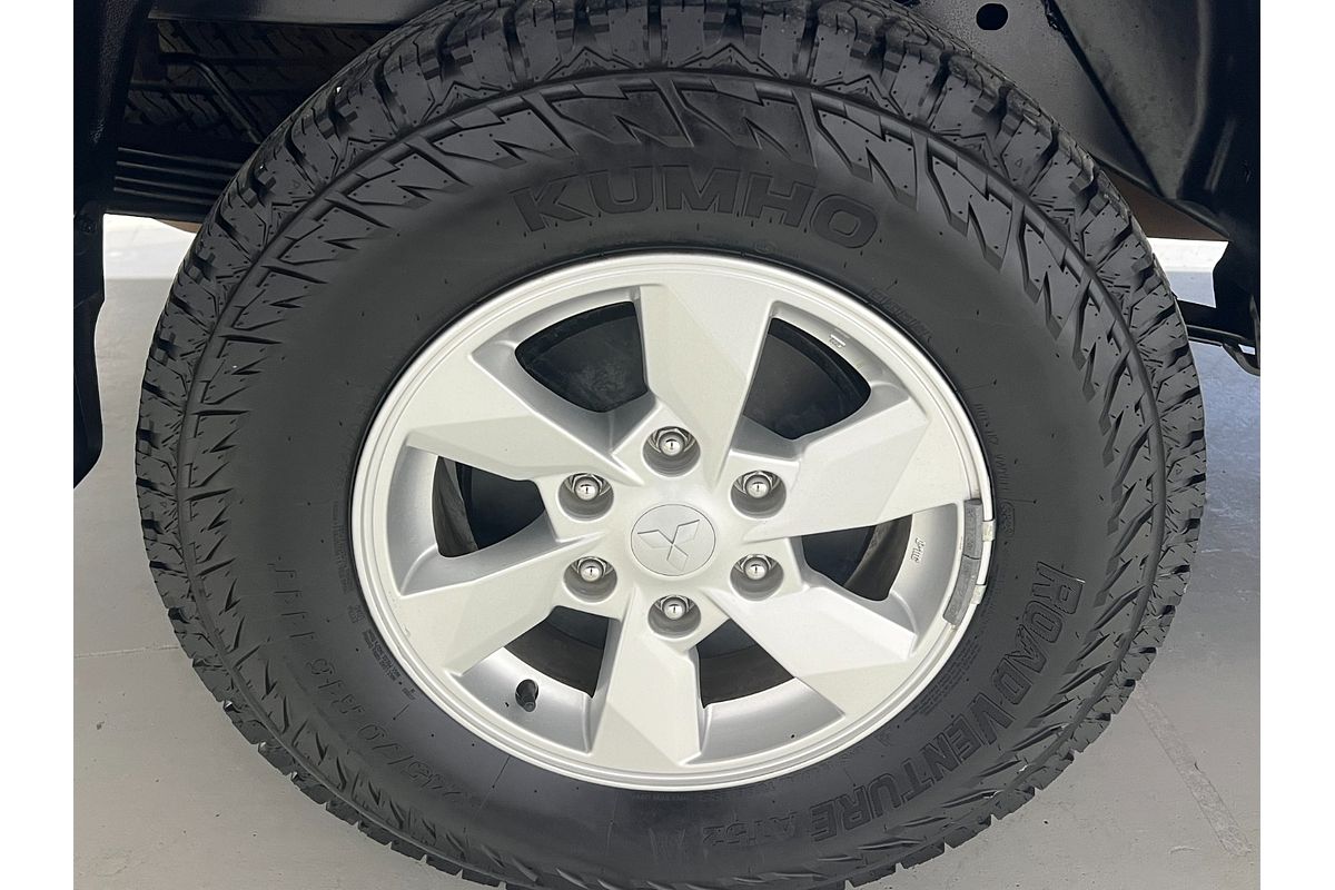 2022 Mitsubishi Triton GLX+ MR 4X4