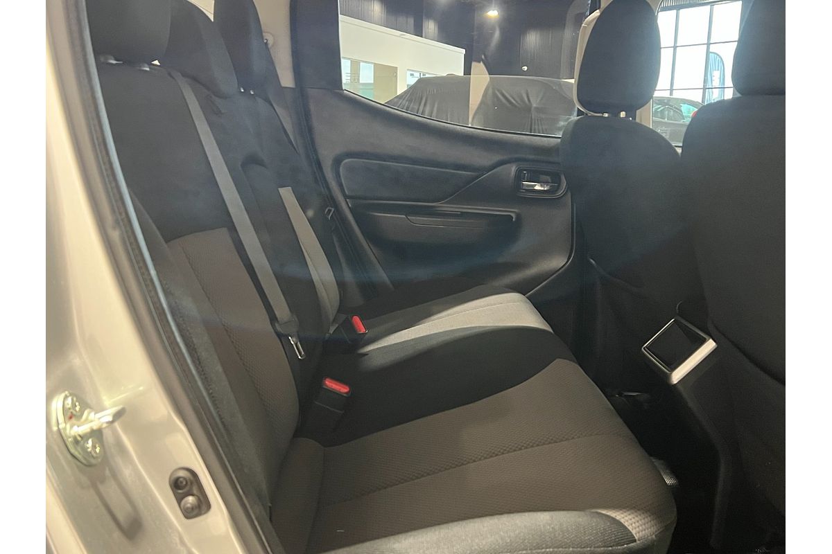 2022 Mitsubishi Triton GLX+ MR 4X4
