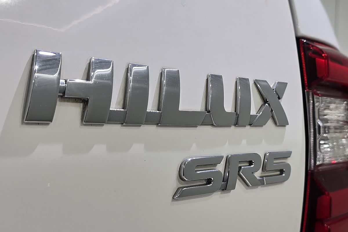 2021 Toyota Hilux SR5 GUN126R 4X4