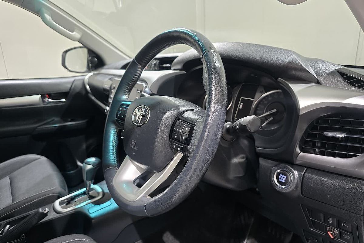 2021 Toyota Hilux SR5 GUN126R 4X4