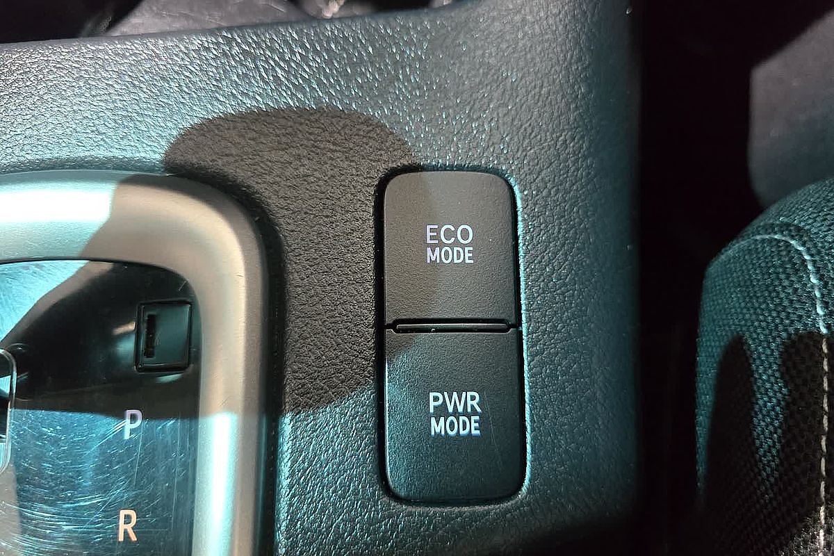 2021 Toyota Hilux SR5 GUN126R 4X4
