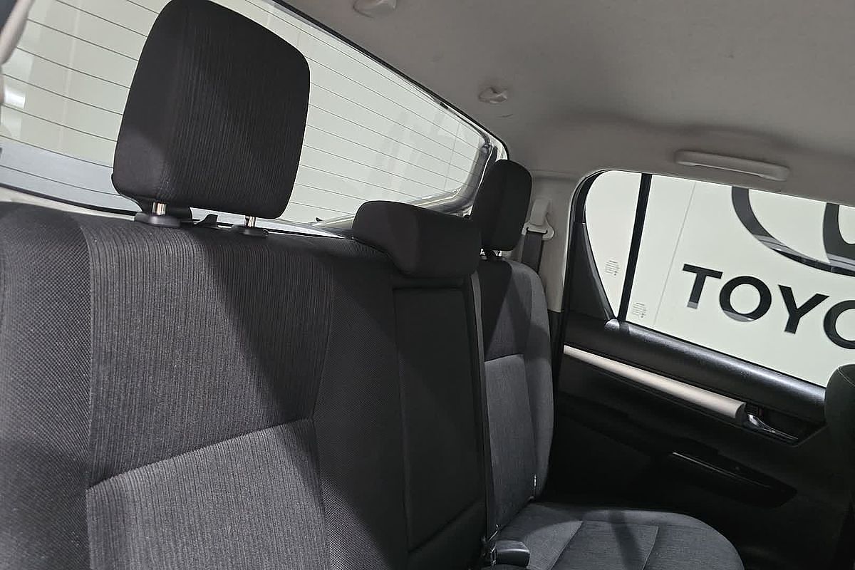 2021 Toyota Hilux SR5 GUN126R 4X4