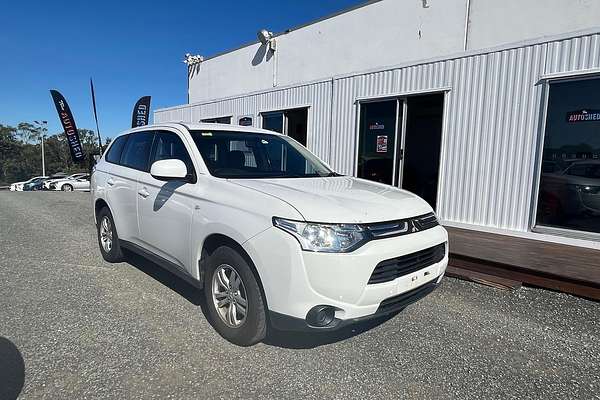 2012 Mitsubishi Outlander ES ZJ