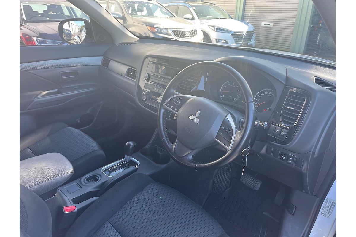 2012 Mitsubishi Outlander ES ZJ