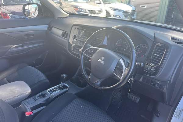 2012 Mitsubishi Outlander ES ZJ
