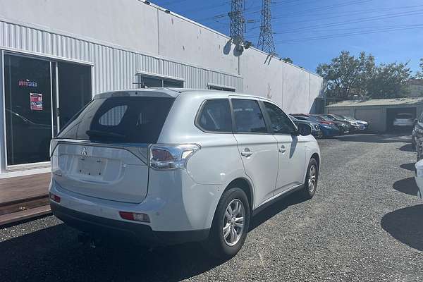 2012 Mitsubishi Outlander ES ZJ