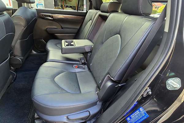 2023 Toyota Kluger Grande AXUH78R