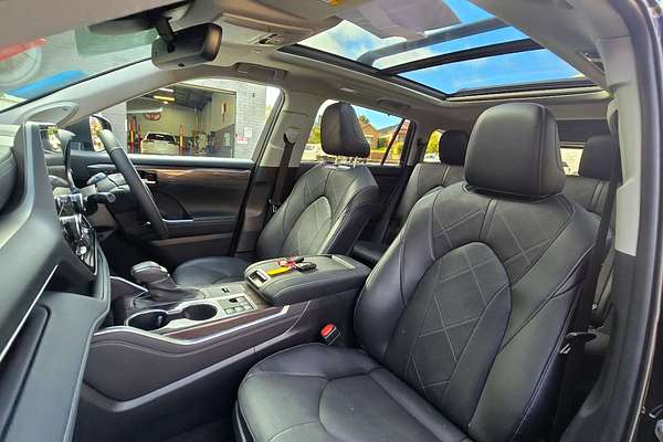 2023 Toyota Kluger Grande AXUH78R