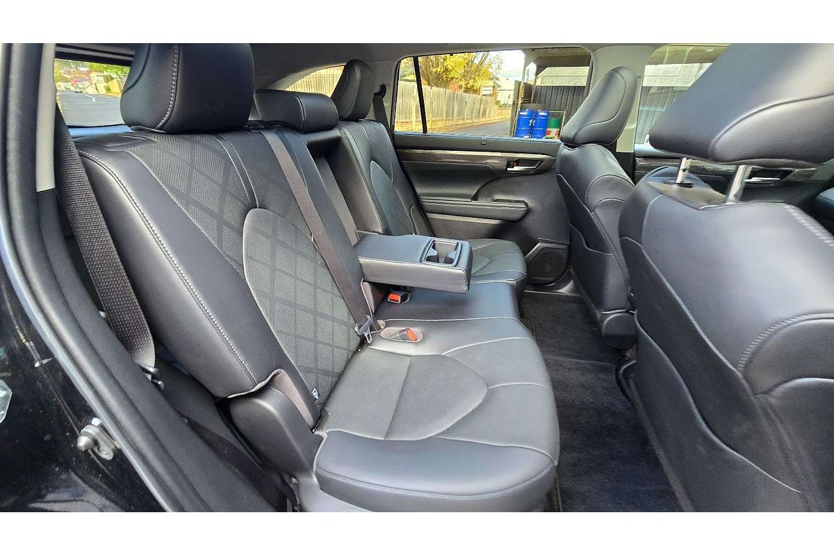 2023 Toyota Kluger Grande AXUH78R