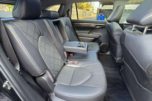 2023 Toyota Kluger Grande AXUH78R