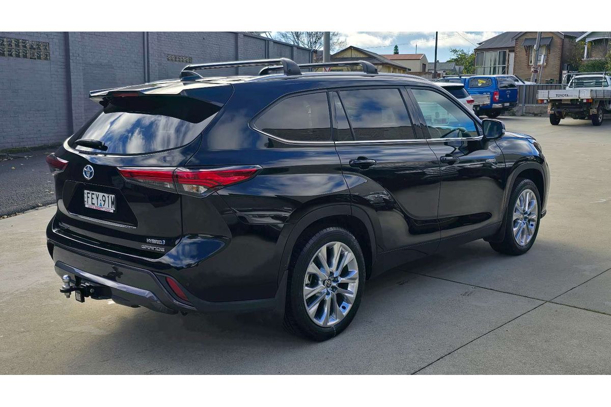 2023 Toyota Kluger Grande AXUH78R