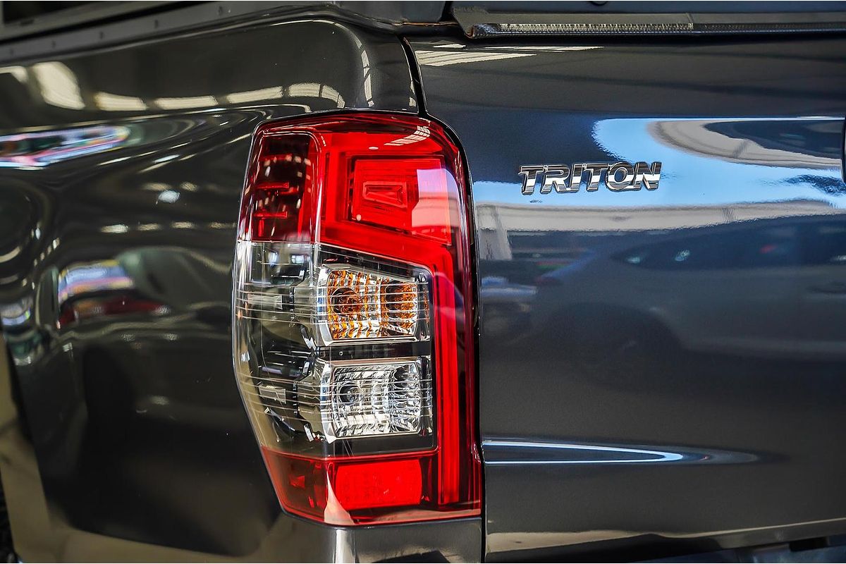 2021 Mitsubishi Triton GSR MR 4X4