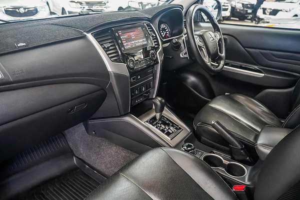 2021 Mitsubishi Triton GSR MR 4X4