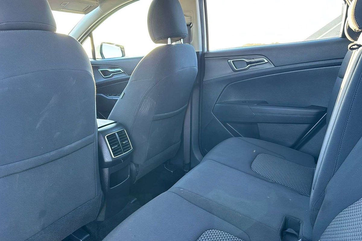2023 Kia Sportage S NQ5