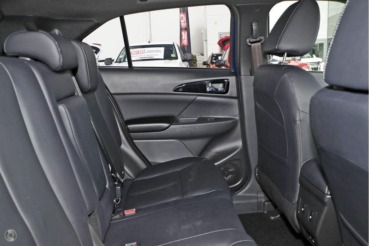 2024 Mitsubishi Eclipse Cross Exceed YB