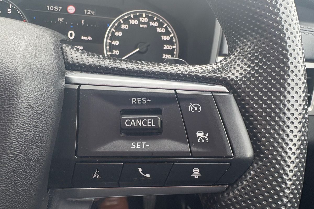 2022 Mitsubishi Outlander ES ZM