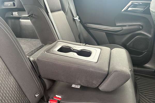 2022 Mitsubishi Outlander ES ZM