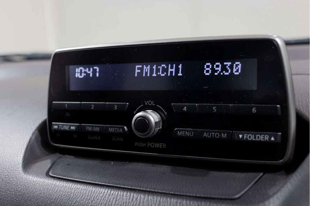 2015 Mazda 2 Maxx DJ Series