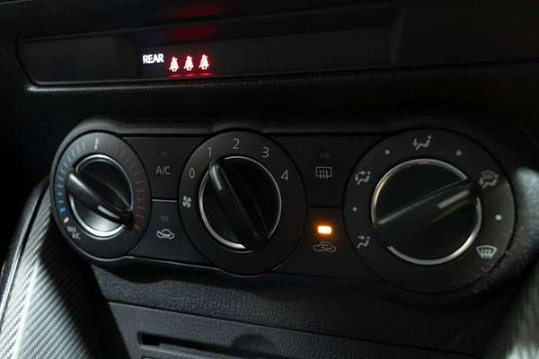 2015 Mazda 2 Maxx DJ Series