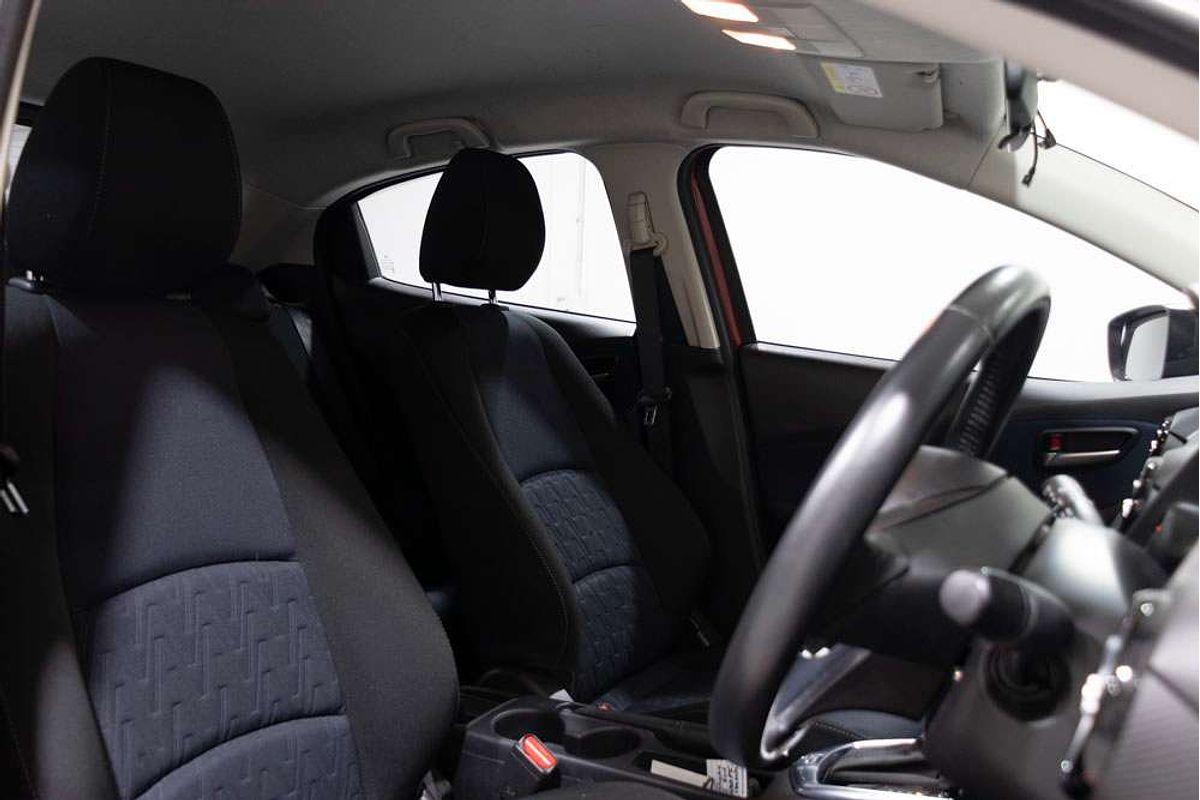 2015 Mazda 2 Maxx DJ Series