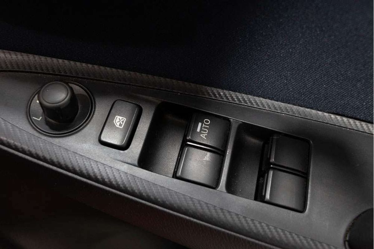 2015 Mazda 2 Maxx DJ Series