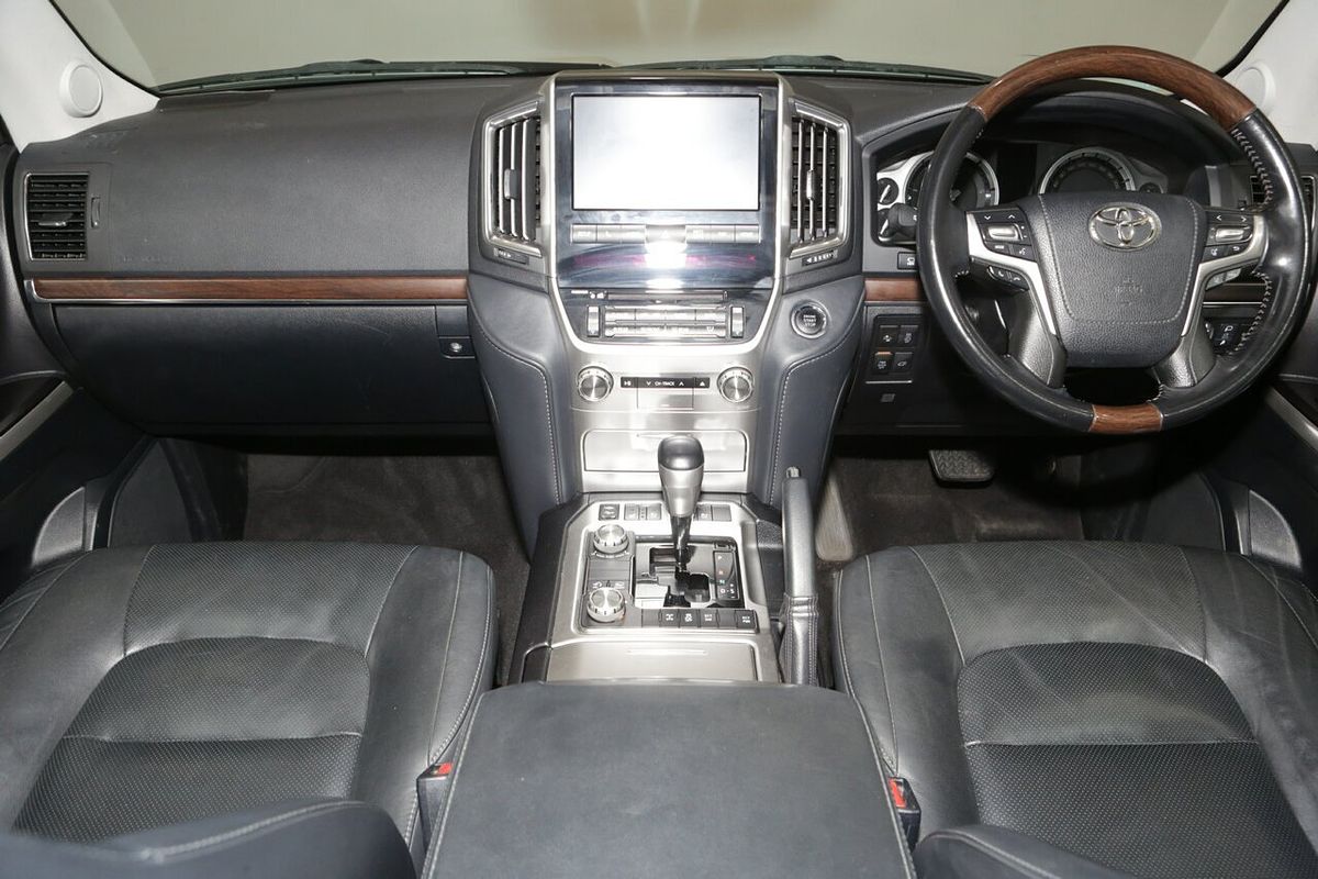 2019 Toyota Landcruiser Sahara VDJ200R