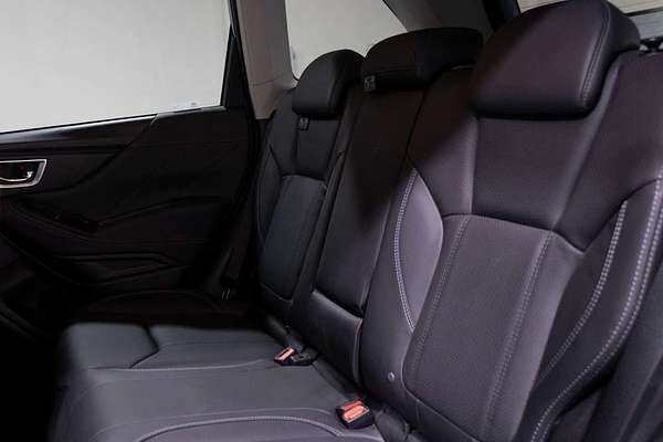 2020 Subaru Forester 2.5i-S S5