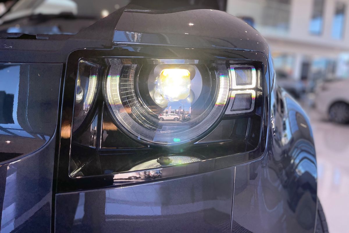 2021 Land Rover Defender 110 P525 V8 L663