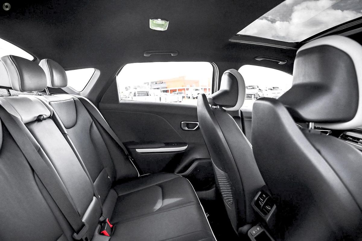2025 Kia K4 GT-Line CL4m