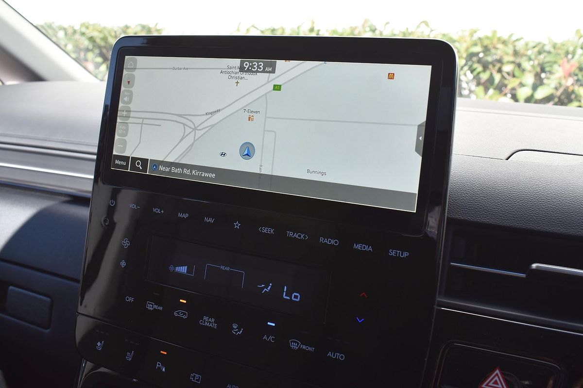 2025 Hyundai STARIA Highlander US4.V3